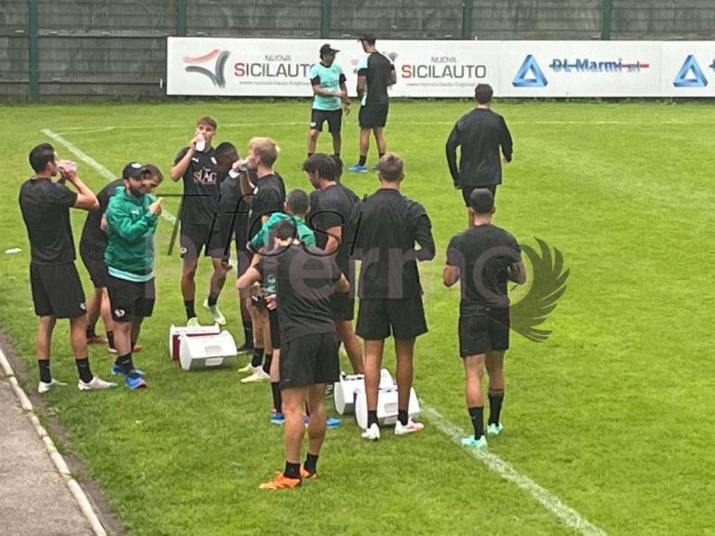 Repubb. – Rosanero in campo contro il Legnago dell’ex Donati