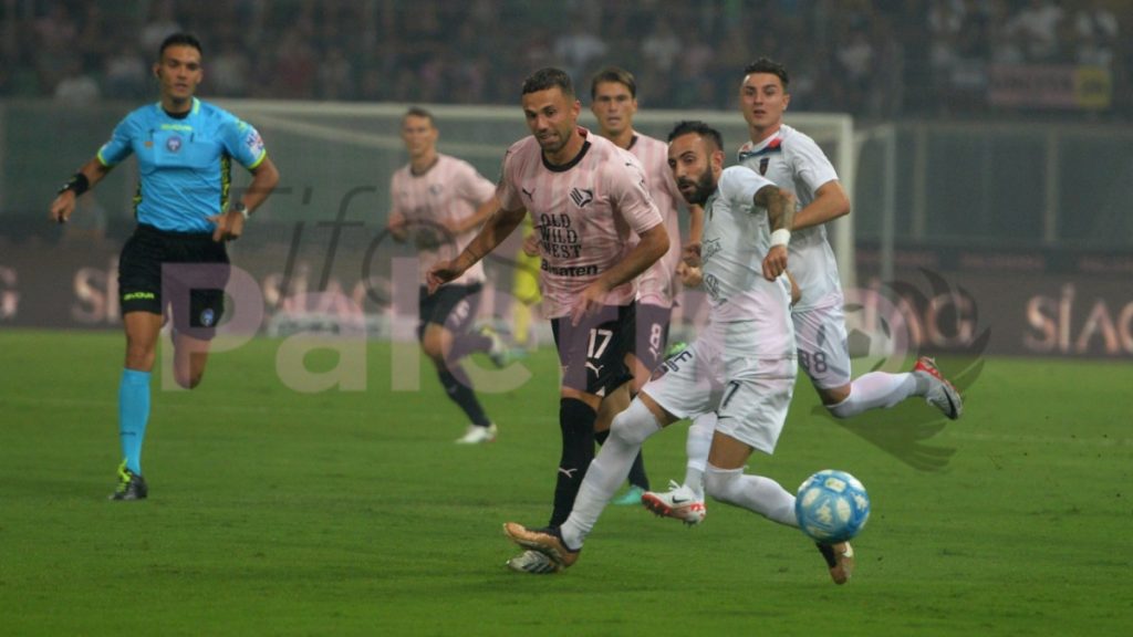 Palermo-Cosenza 0-1: rosanero beffati al 91′, decisivo Canotto