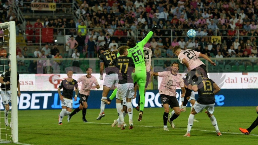 Spezia, lite interna negli spogliatoi del Barbera: cosa è successo