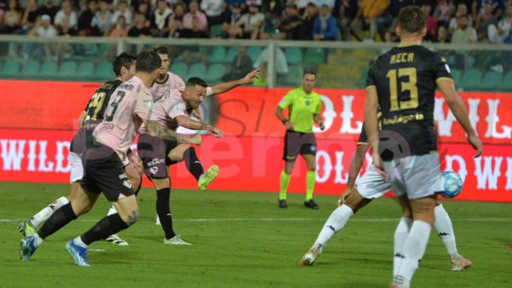 Parma-Palermo, le probabili formazioni: ballottaggi in attacco