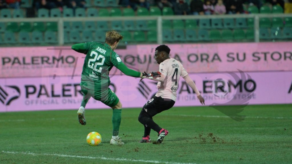 VIDEO – Palermo, il super gol di Gomes contro il Lommel. Il post