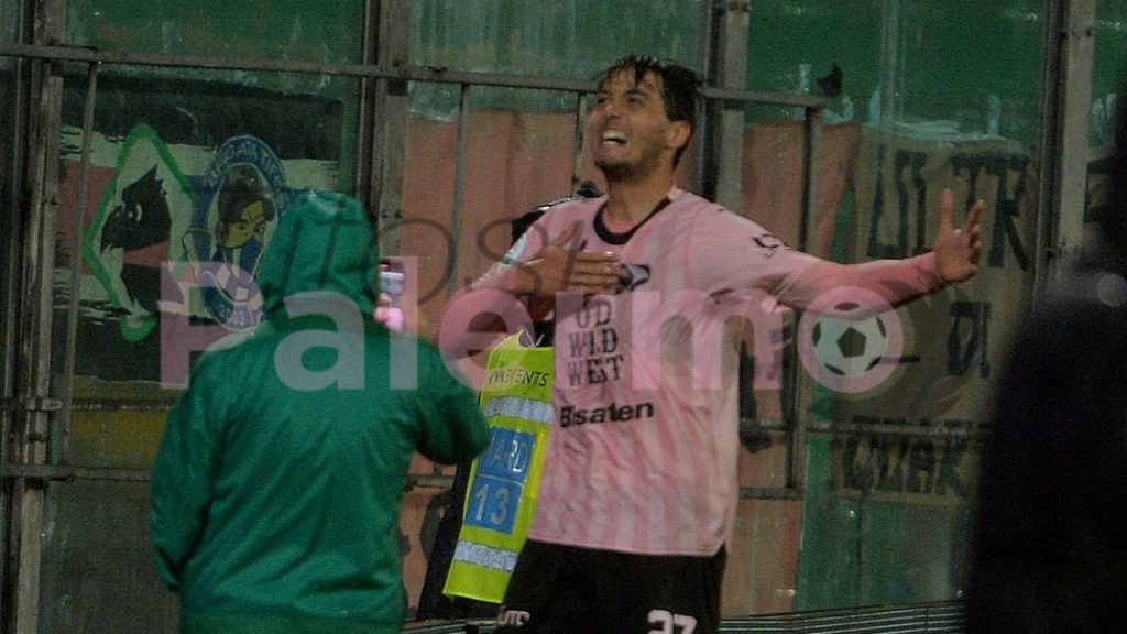 GazzaSport – Prima il gol, poi in porta: ecco il nuovo idolo di La Spezia