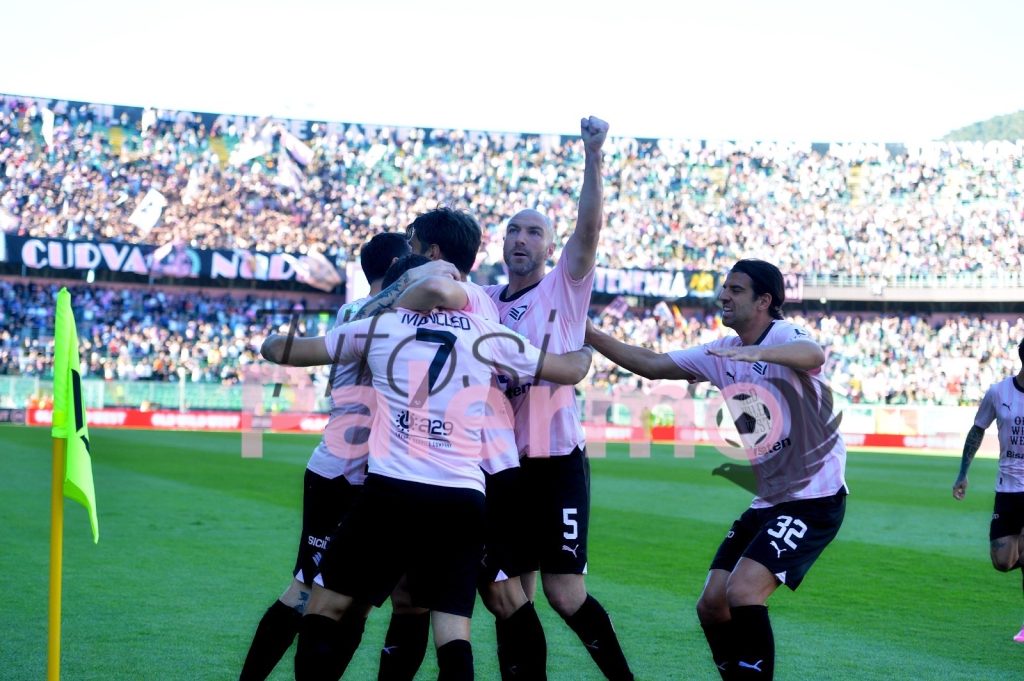 Palermo-Parma, le formazioni ufficiali: novità in difesa