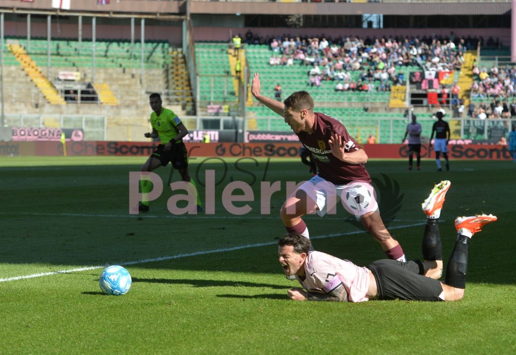 Palermo-Reggiana 1-2: altra sconfitta in casa, fischi assordanti al Barbera
