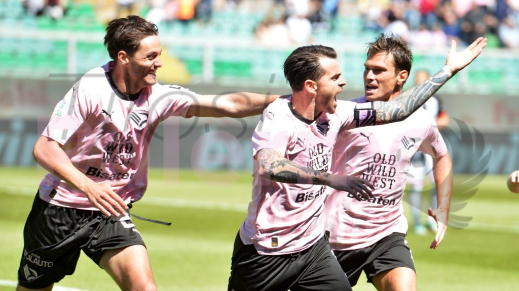 FOTO – Palermo su Icon: il post della società rosanero