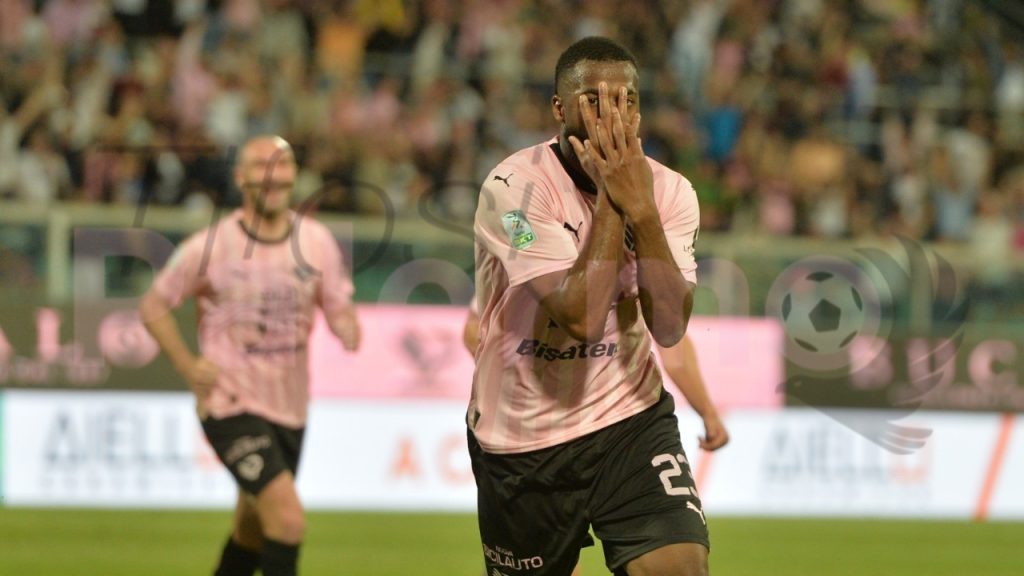 Palermo, Diakitè e la cura Mignani: difensore goleador in Serie B
