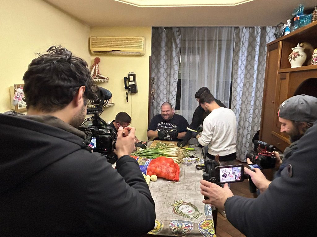 VIDEO – Il trailer di “Dietro la Curva”