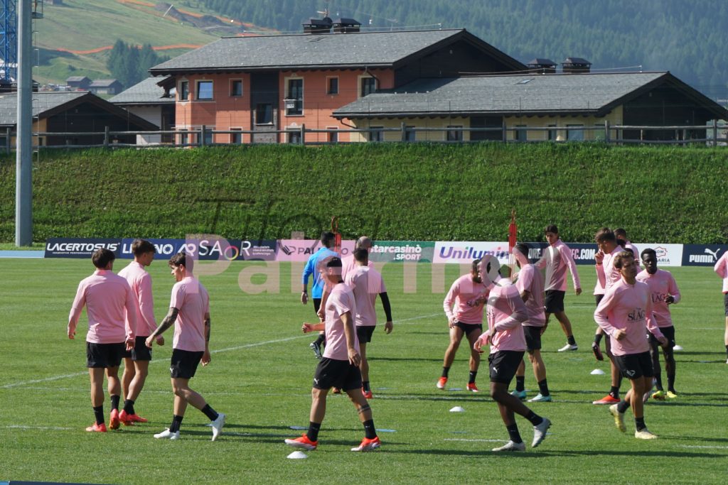 FOTO – Palermo, le immagini dell’allenamento mattutino a Livigno