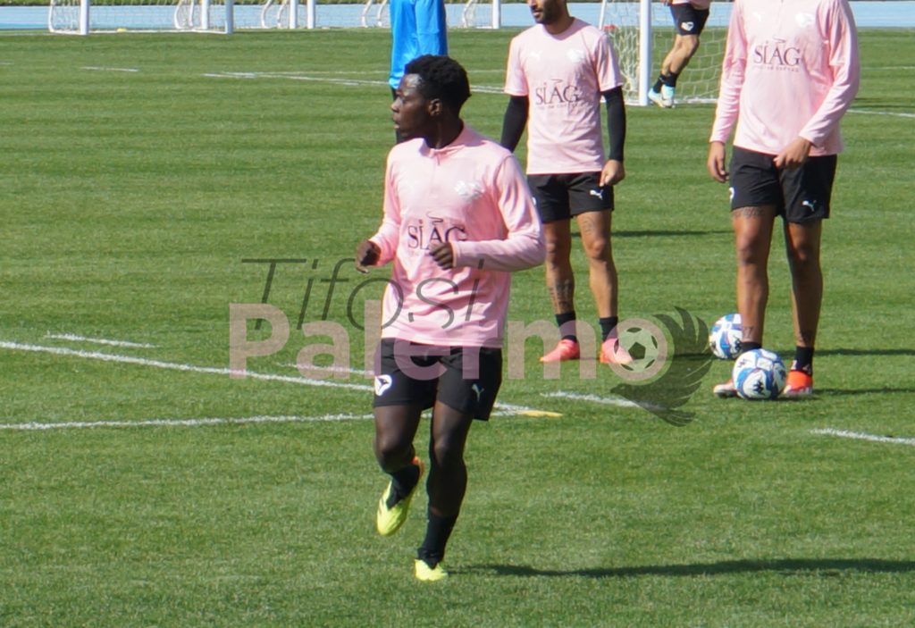 Gomes: “Ritiro andato bene. Palermo? Mi sento a casa”