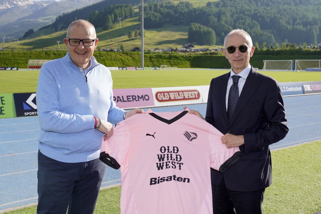Palermo, Galassi e Gardini in posa con il nuovo Home Kit