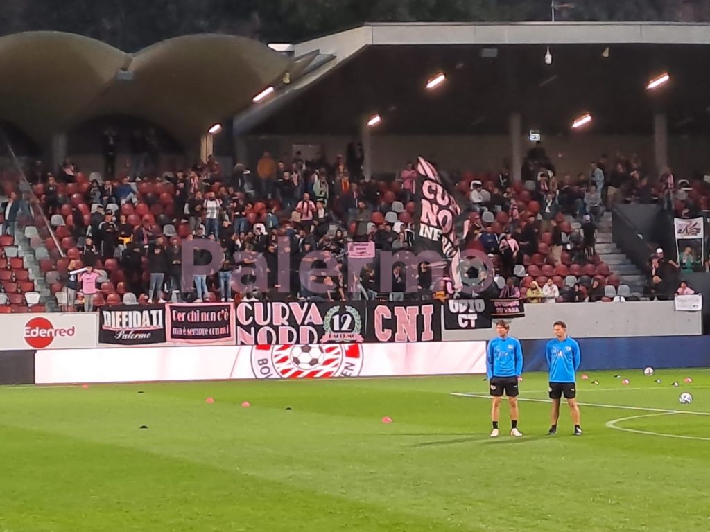 Repubb. – Meglio fuori che in casa