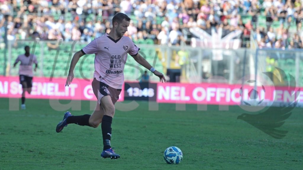 Palermo-Carrarese 1-1, le pagelle: Le Douaron salva. Insigne male