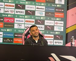 Catania, Insigne: “Stadio di altra categoria. Farò il possibile per esultare a fine campionato”