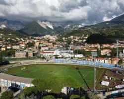 GdS – Il tabù dei campi in sintetico. A Carrara è l’ora di sfatarlo