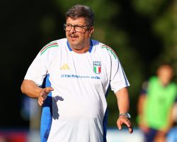 Panchina azzurra, da un ex rosa all’altro per ora…