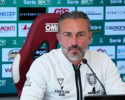 Reggiana, Dionigi: “Attenzione al Venezia, contro Palermo e Monza ha dominato”