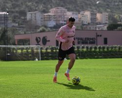 Palermo, guarda chi si rivede: Magnani torna in campo