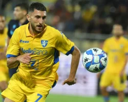 Calciomercato Frosinone, occhi dei club di Serie A su Ghedjemis