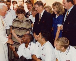 Lou Carnesecca, l’uomo prima del coach: una vita che unisce sport, emozioni e radici