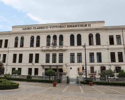 Palermo, insegnante muore a lezione: choc al Vittorio Emanuele II