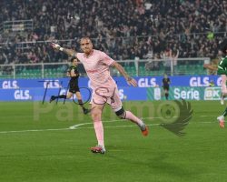 Repubb. (online)- Il Palermo festeggia con Mattarella: Avellino battuto 2 a 0