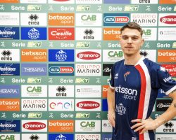 Bari, Artioli avvisa il Monza: “Serve strappare punti”