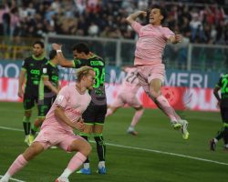 Palermo-Catanzaro 2-0, le pagelle: i rosa si illudono ma sono fuori