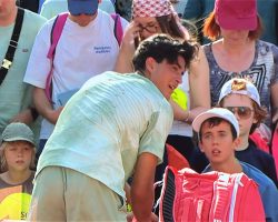 Tennis, il palermitano Cinà eroico al Roland Garros