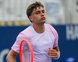 Roland Garros, trionfa Zverev ma Cobolli che cuore