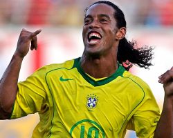Incredibile Ronaldinho: tornerà a giocare in Serie C! L’annuncio