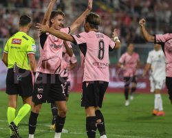 Palermo-Juve Stabia 1-0: la decide Johnsen, ma quanta sofferenza