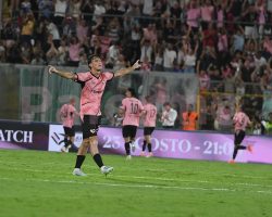 GdS – Palermo, l’assalto alla A parte dalla Juve Stabia