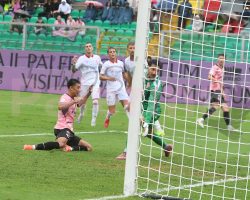 Repubb. – Il Palermo primo nel campionato che boccia le nobili
