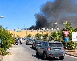 Palermo, paura al Conca d’oro: scoppia un incendio al centro commerciale